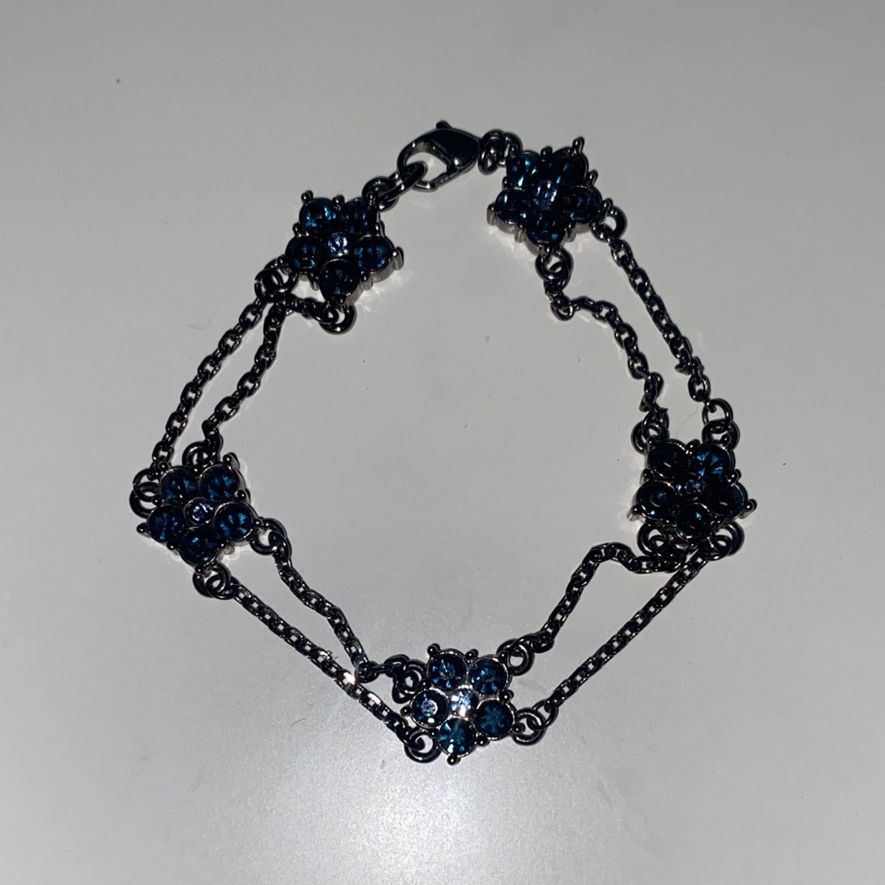 Givenchy Gunnmetal Dark Silver Blue Gemstone Double Chain Daisy Flower Bracelet - Picture 3 of 9